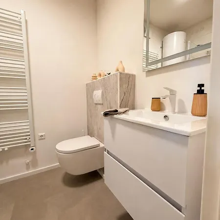 Apartment Stilvolle Nahe Hauptbahnhof Mit Parkplatz